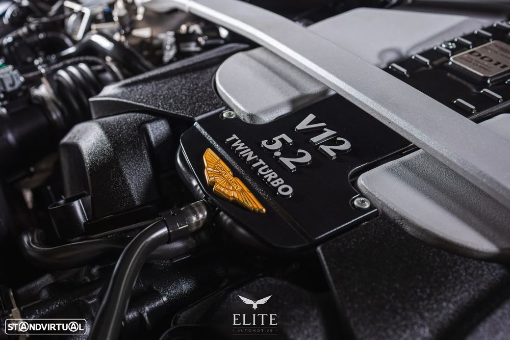 Aston Martin DB11 Coupé V12 Launch Edition - 25