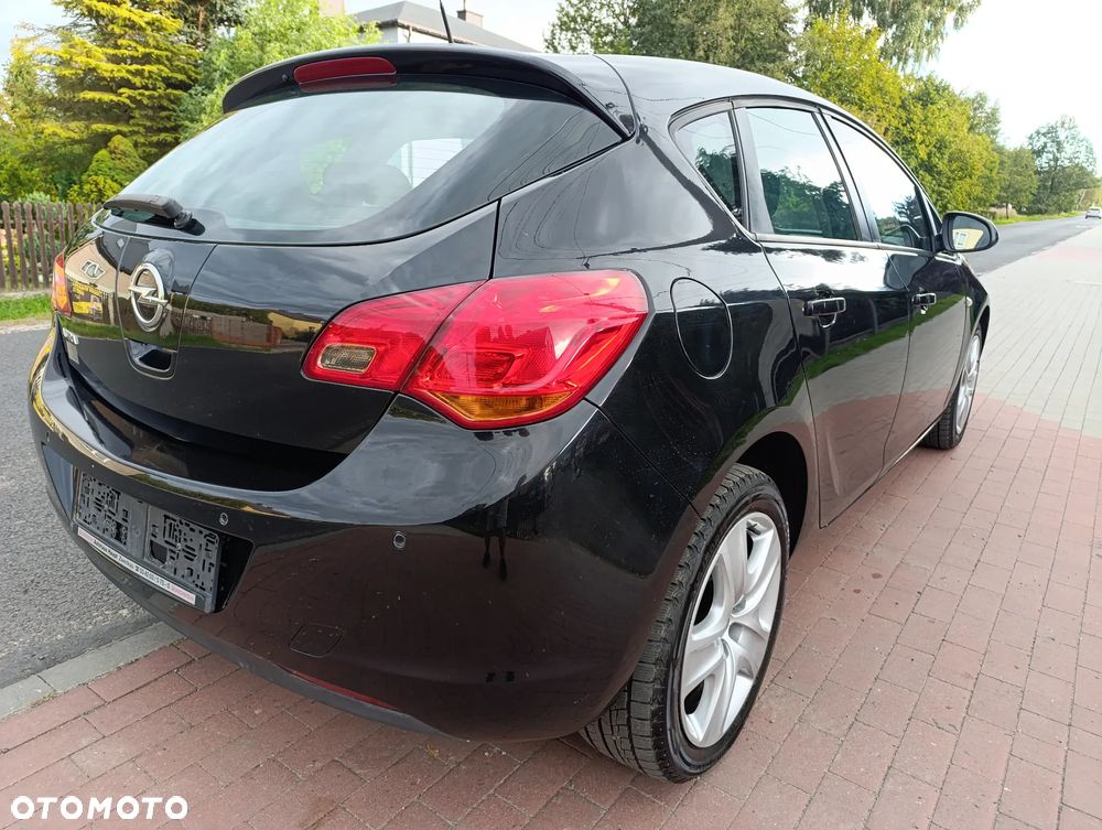 Opel Astra 1.6 Active - 23