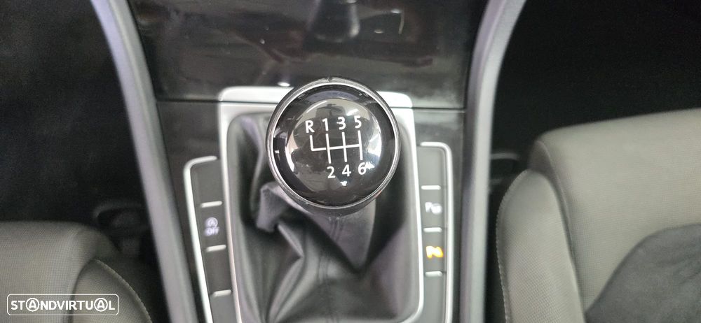 VW Golf - 28