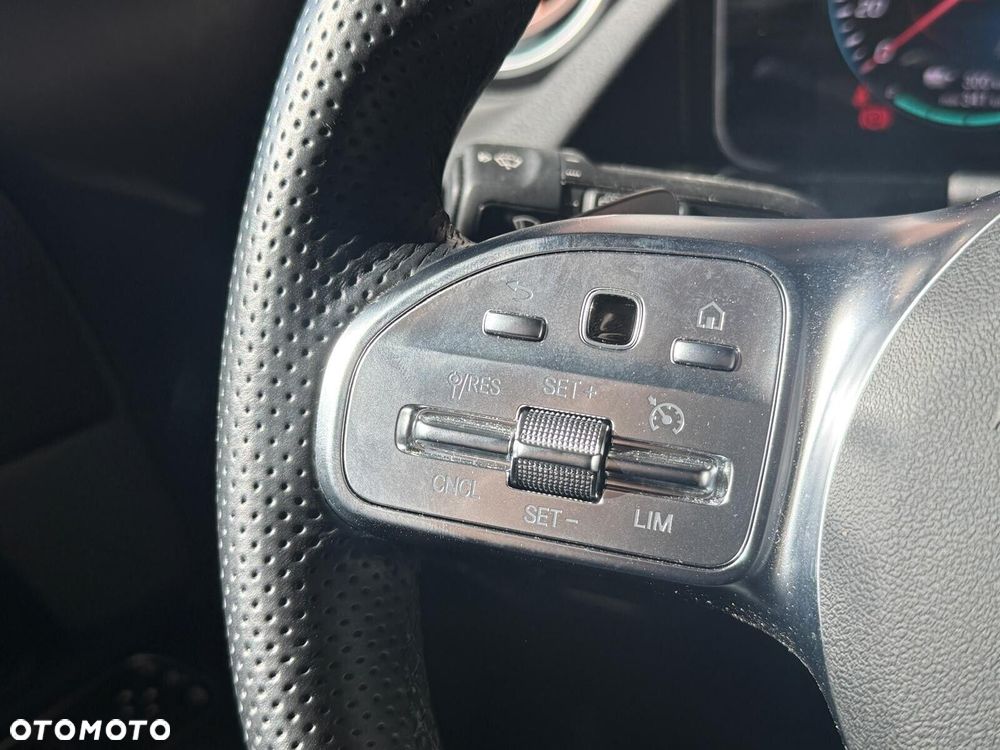 Mercedes-Benz EQA 300 66.5kWh 4-Matic Progressive - 16