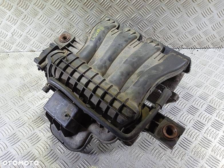 KOLEKTOR SSĄCY RENAULT LAGUNA III - 1