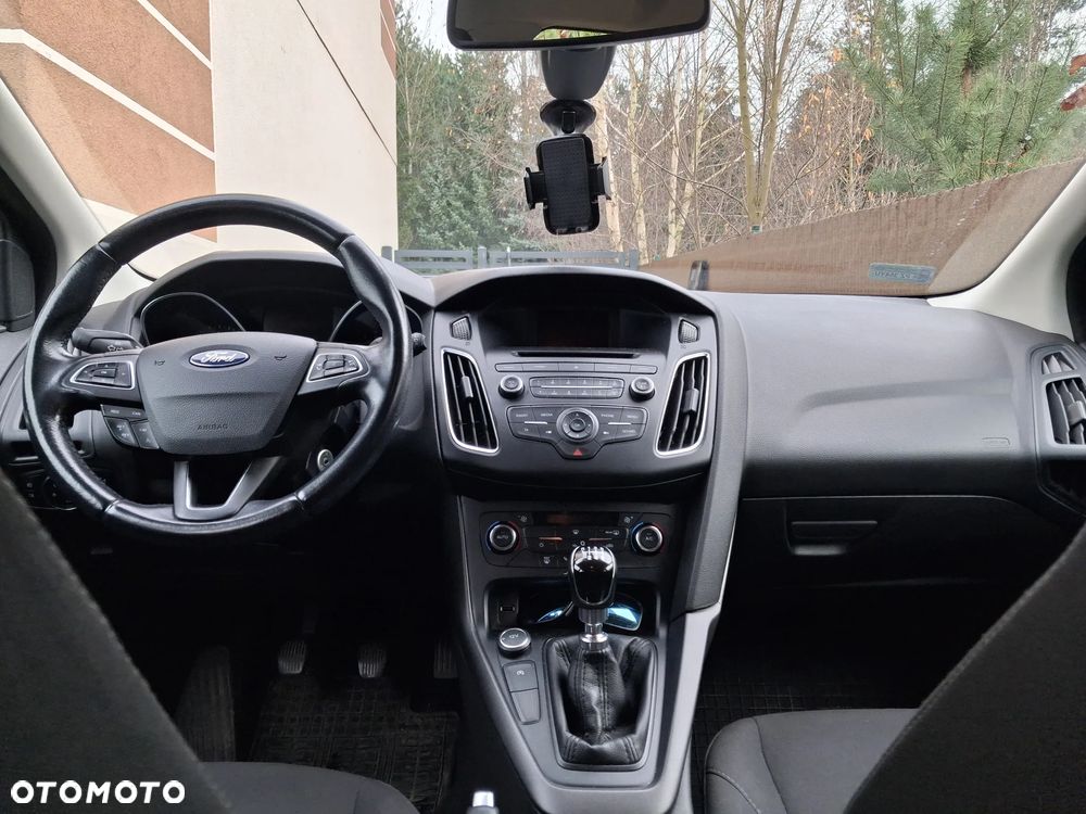 Ford Focus 1.5 EcoBoost Trend ASS - 19
