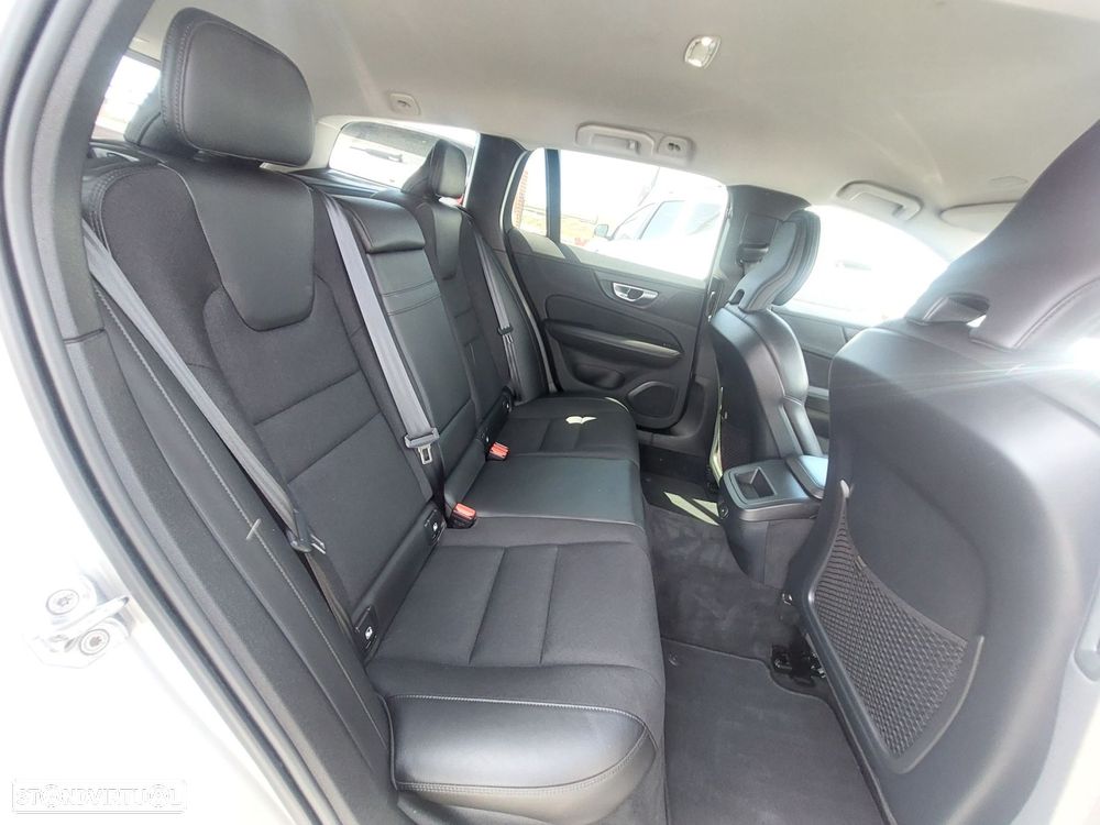 Volvo V60 - 16