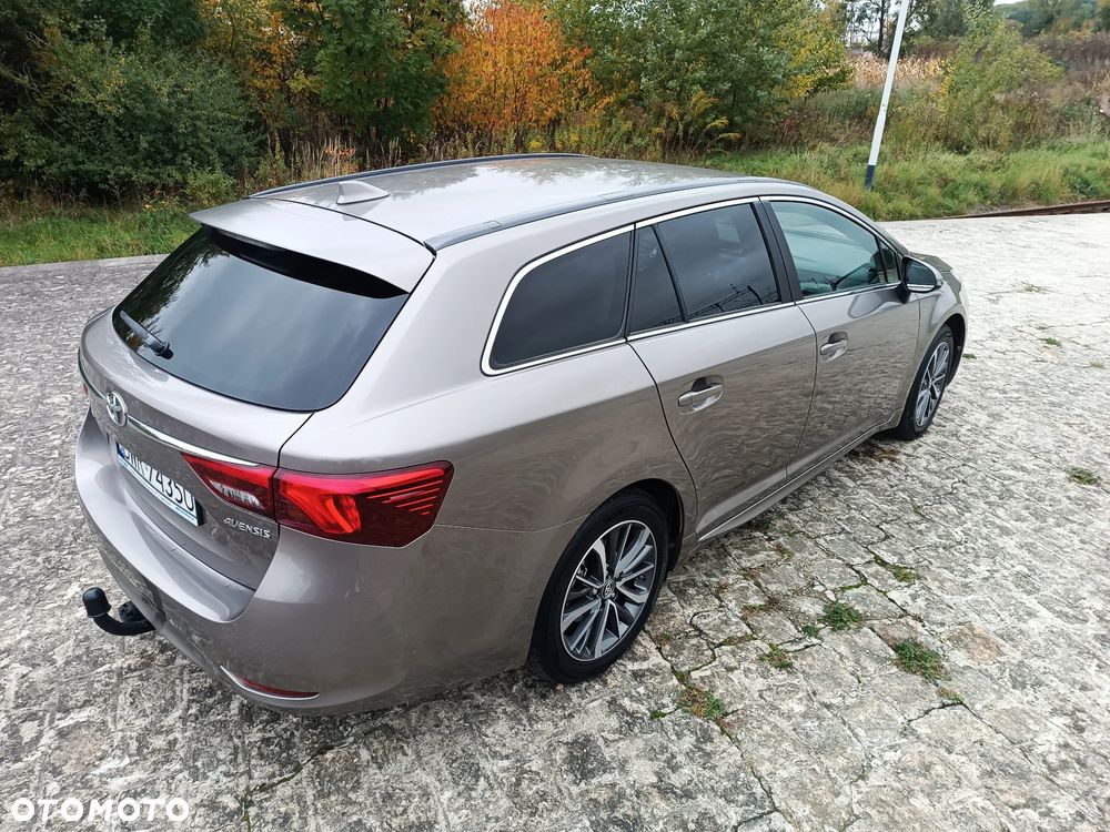 Toyota Avensis 1.8 Business Edition - 15