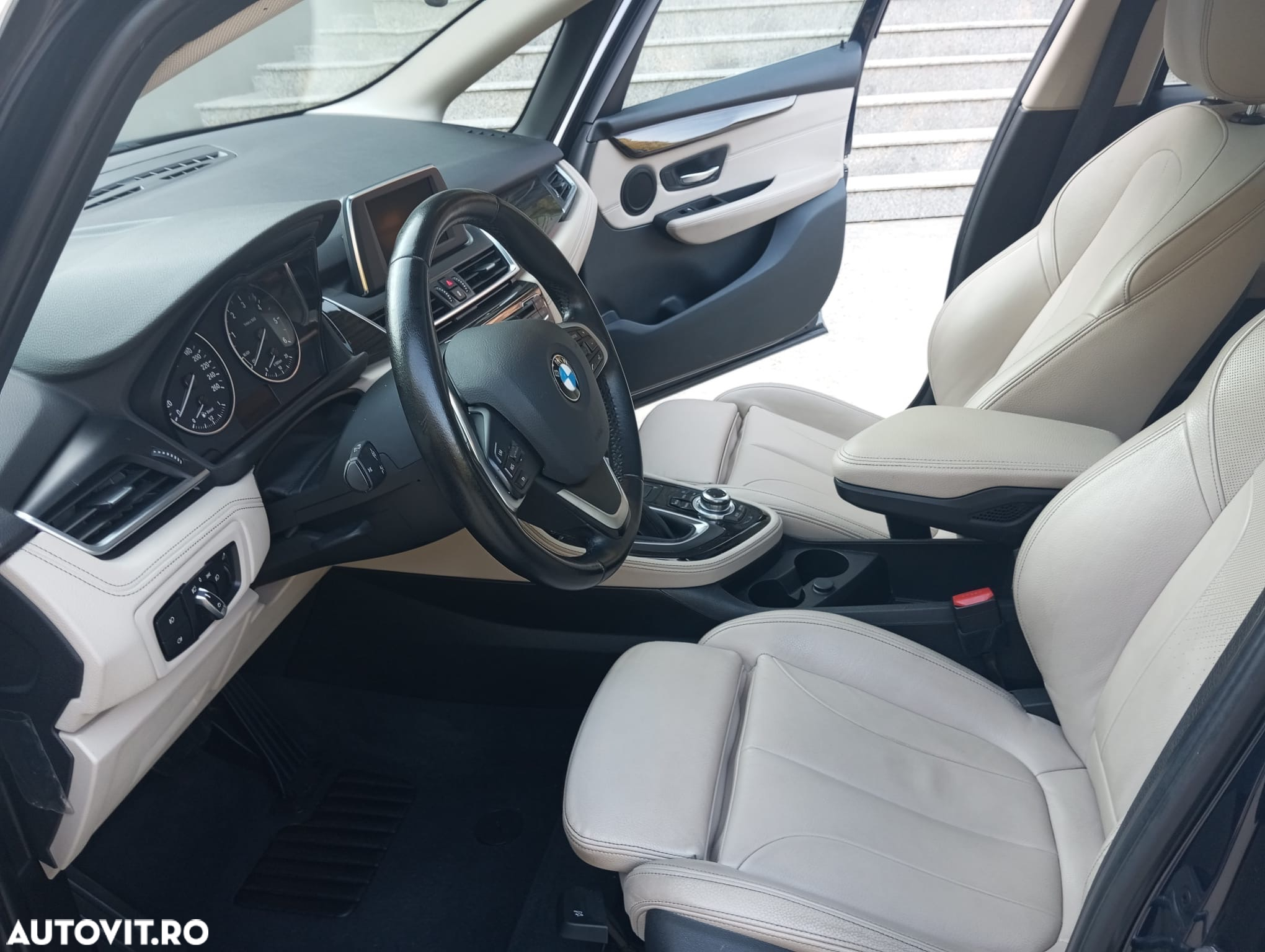 BMW Seria 2 218d Active Tourer Aut. Luxury Line - 38