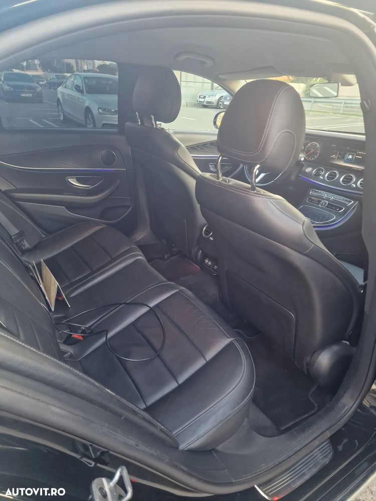 Mercedes-Benz E 220 d T 9G-TRONIC - 9