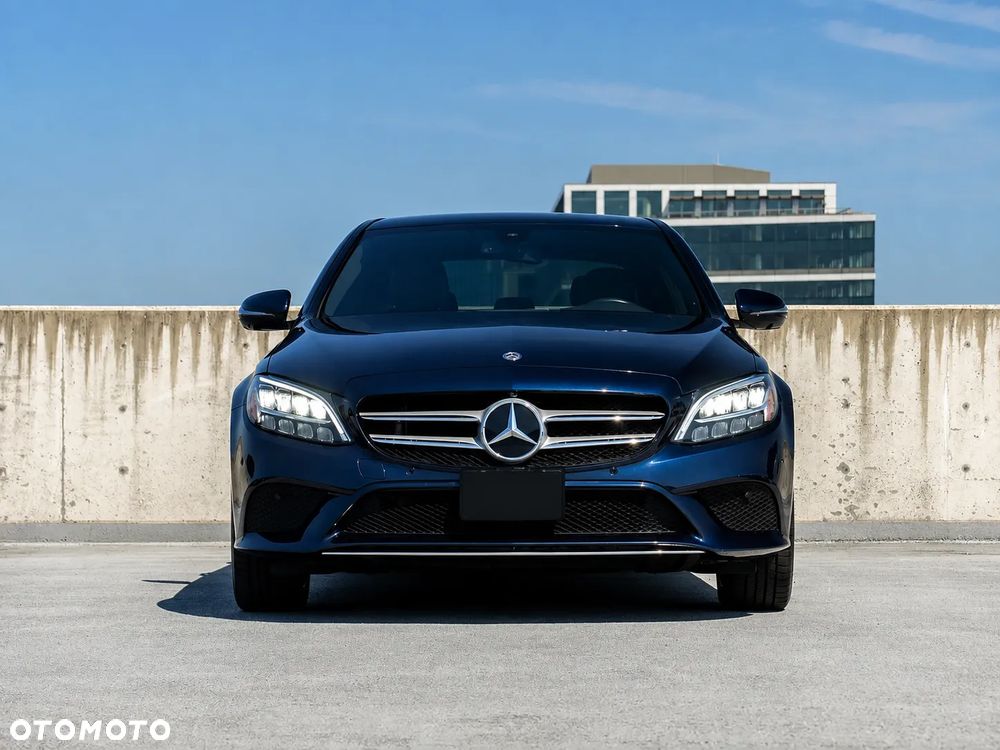 Mercedes-Benz Klasa C 300 9G-TRONIC Exclusive - 3