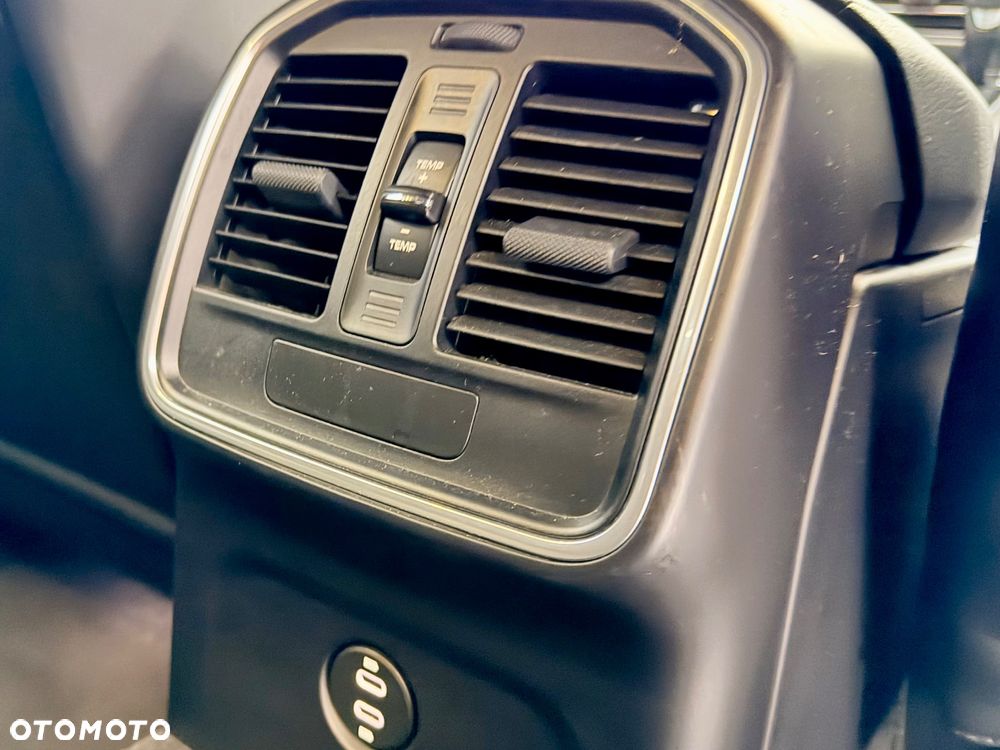 Porsche Macan Standard - 27