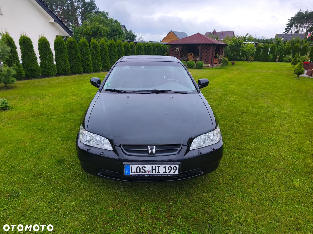 Honda Accord 3.0i ES - 14