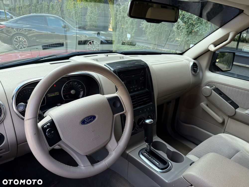 Ford Explorer 4.0 4WD - 9