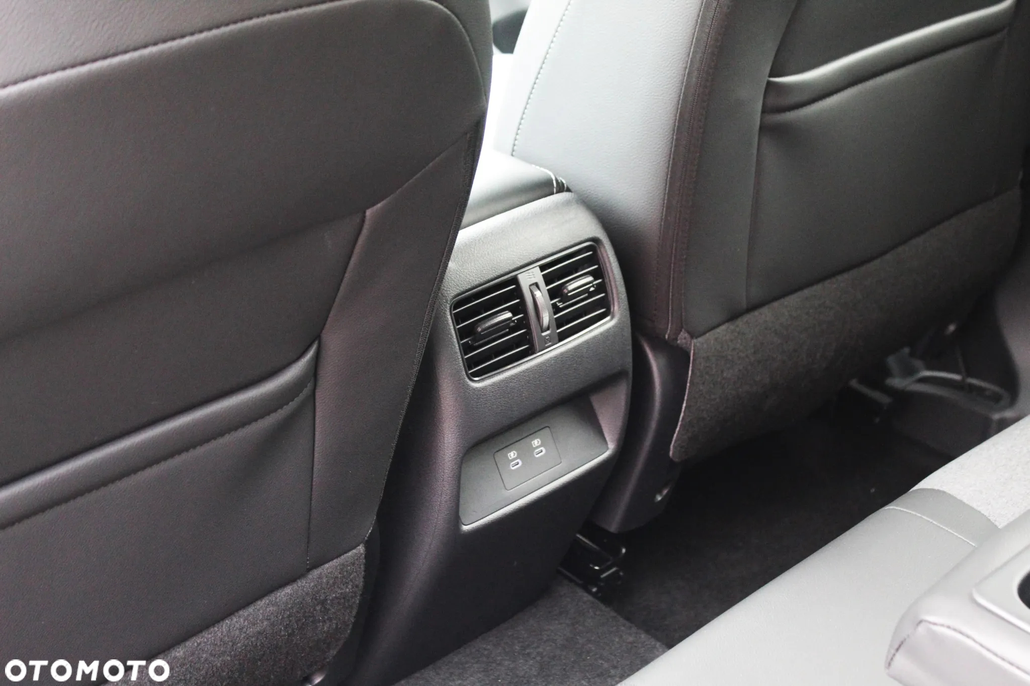 Nissan Qashqai 1.3 DIG-T mHEV N-Connecta - 13