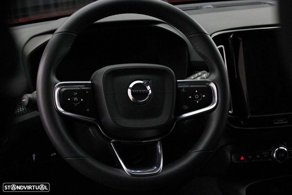 Volvo XC 40 Recharge Twin Plus - 41