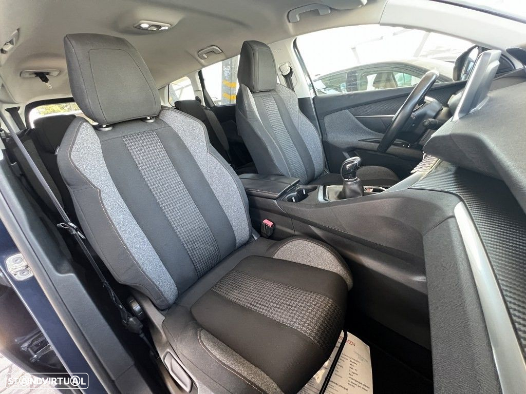 Peugeot 5008 1.6 HDi Allure J17 - 19