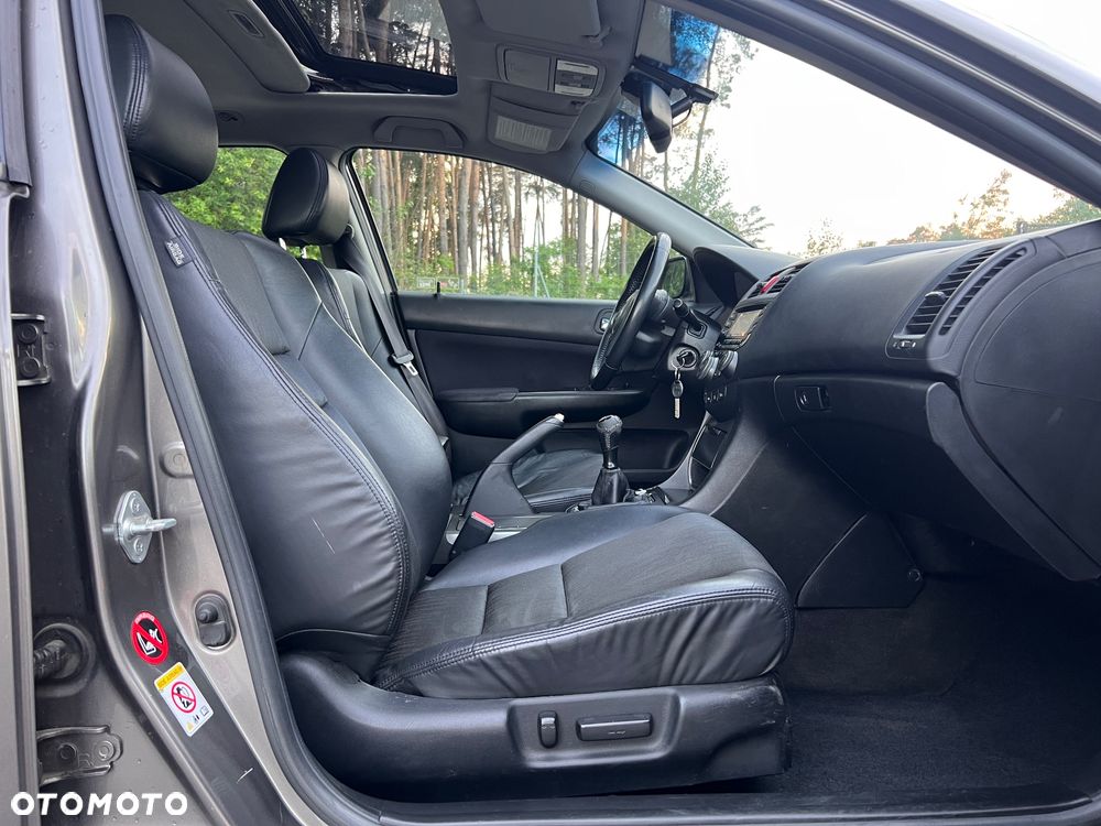 Honda Accord 2.0 Executive - 9