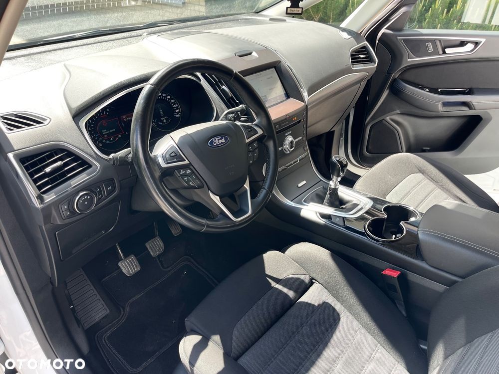 Ford S-Max - 21