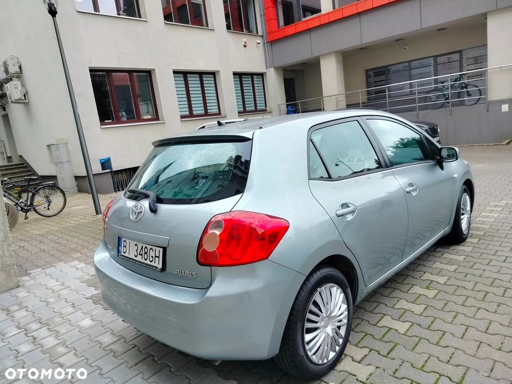 Toyota Auris 1.6 2010 - 4