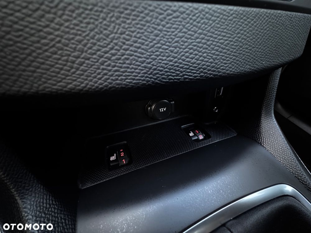 Peugeot 308 SW BlueHDi 150 Automatik Stop & Start Allure - 17