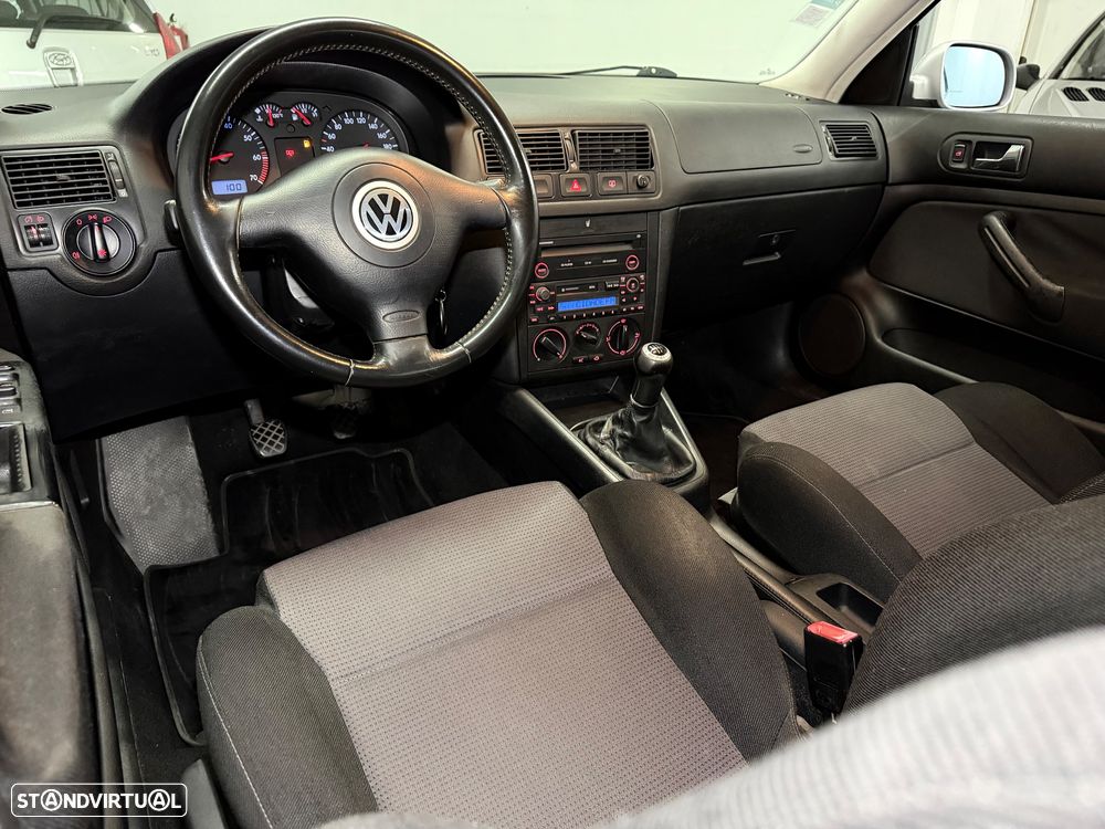 VW Golf 1.4i 25 Anos - 17