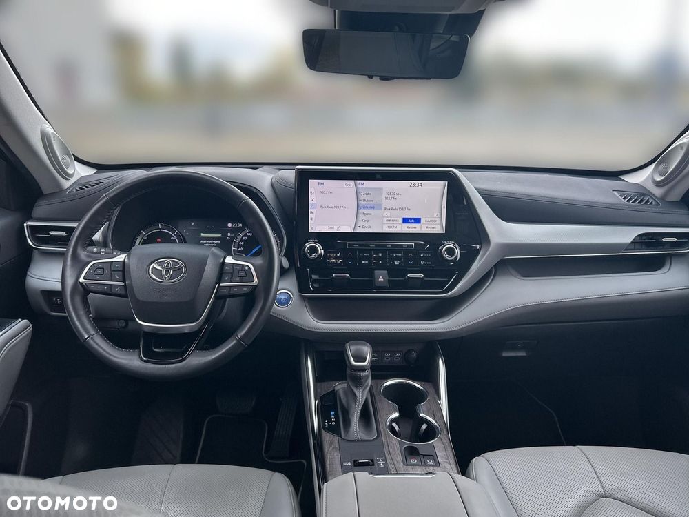 Toyota Highlander - 16