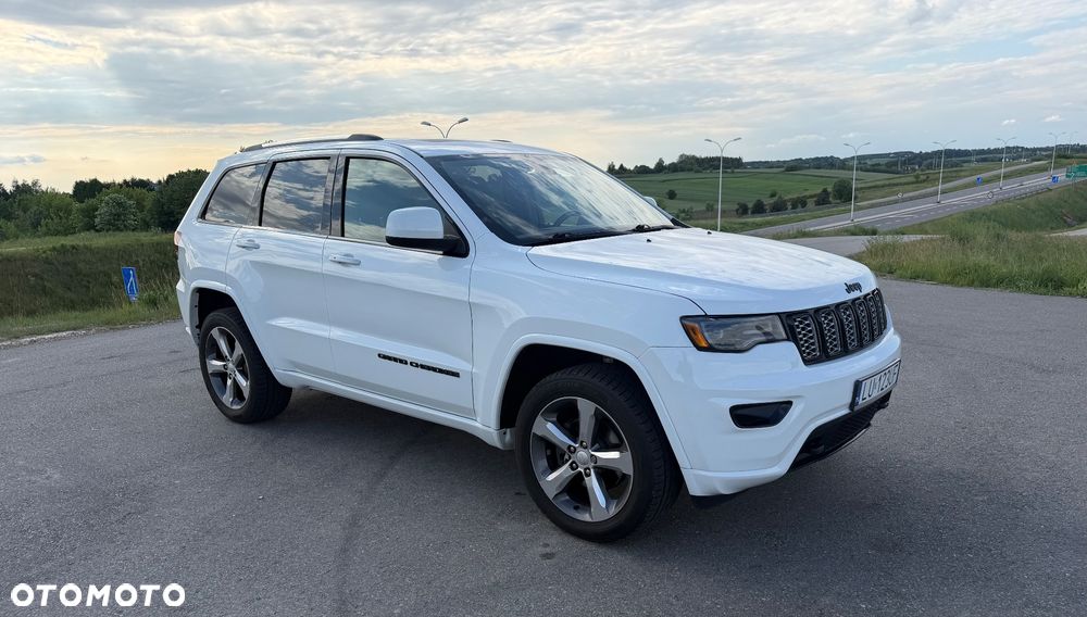 Jeep Grand Cherokee - 1