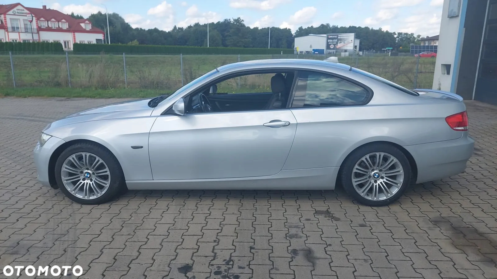 BMW Seria 3 320d Coupe - 7