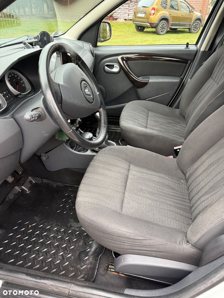 Dacia Duster 1.5 dCi Laureate - 17
