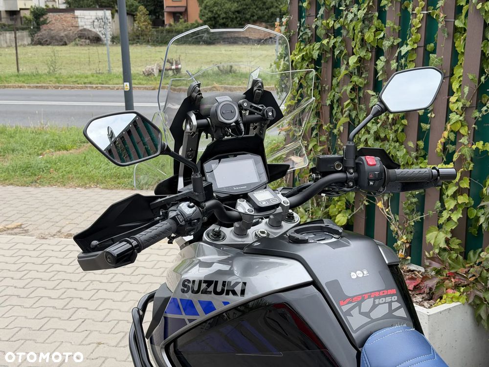 Suzuki DL - 26