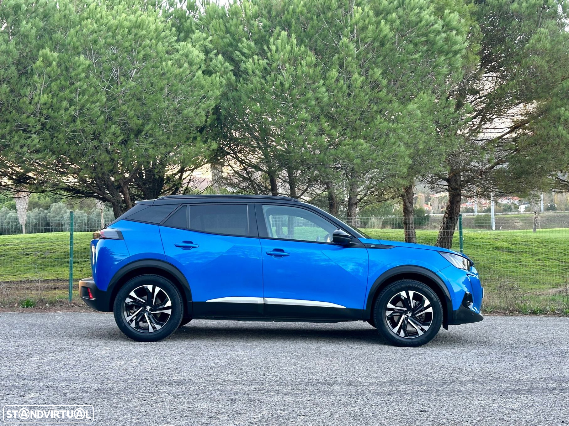 Peugeot e-2008 50 kWh GT Line - 10