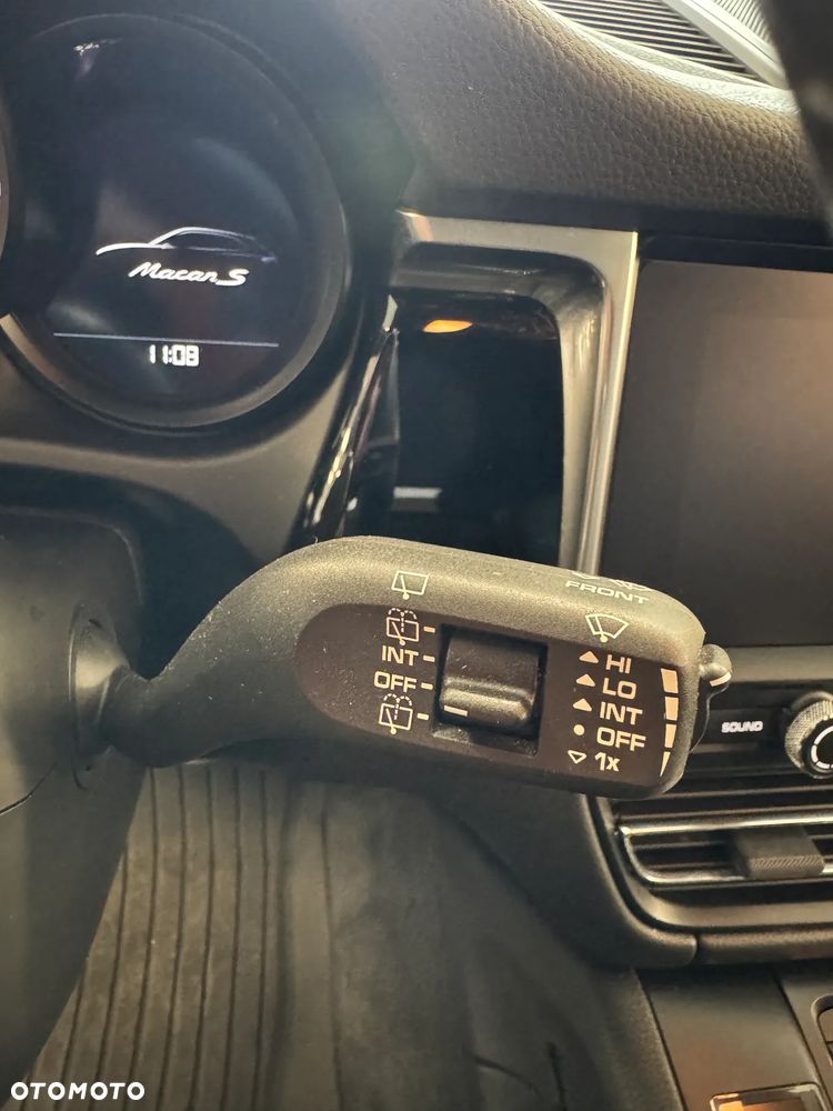 Porsche Macan S - 23