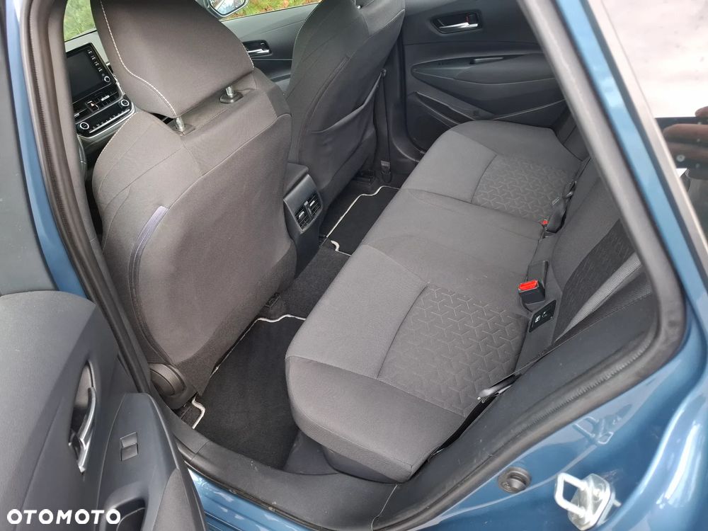 Toyota Corolla 1.8 Hybrid Comfort - 12
