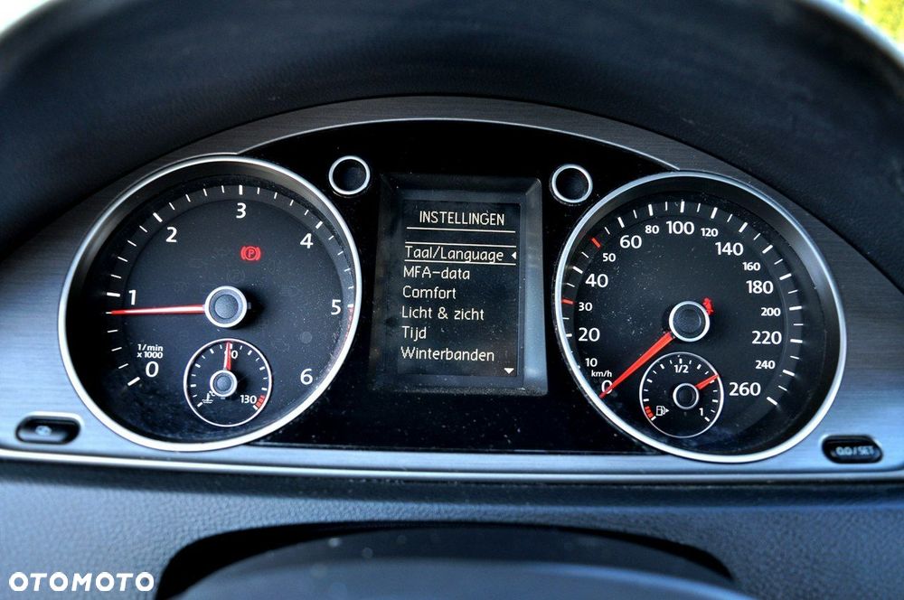 Volkswagen Passat Variant - 14
