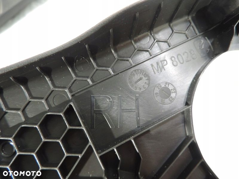 Osłona fotel przód prawa OPEL CORSA F nowe - 5