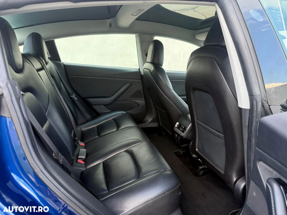 Tesla Model 3 - 15