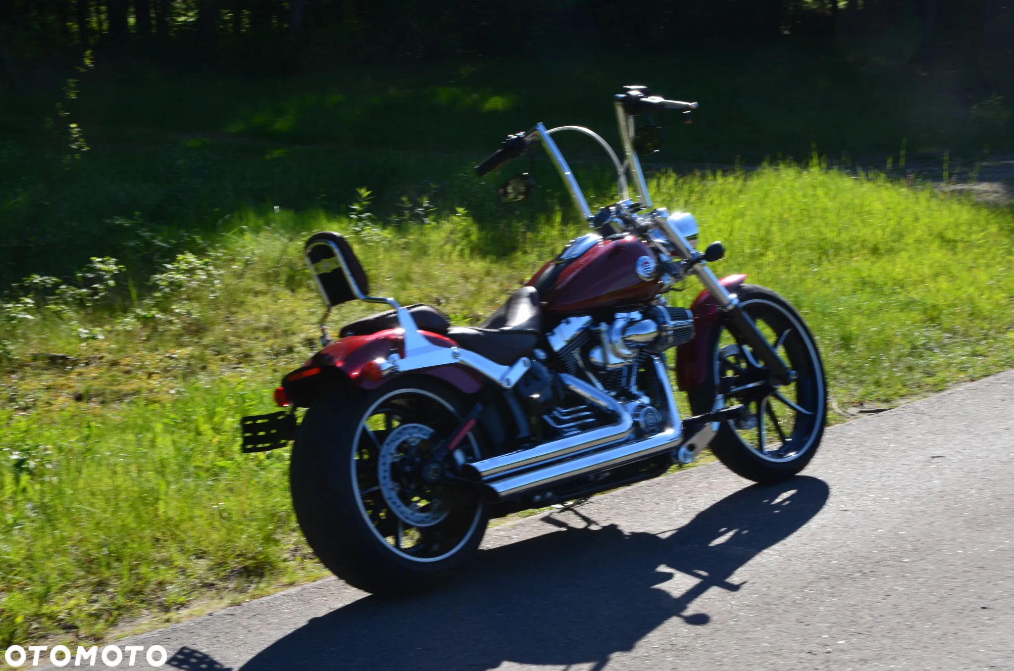 Harley-Davidson Softail Breakout - 36
