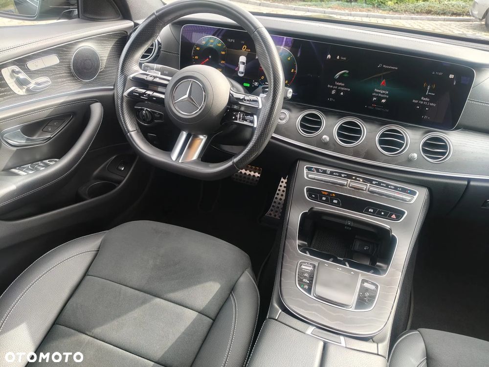 Mercedes-Benz Klasa E 220 d 4-Matic AMG - 17