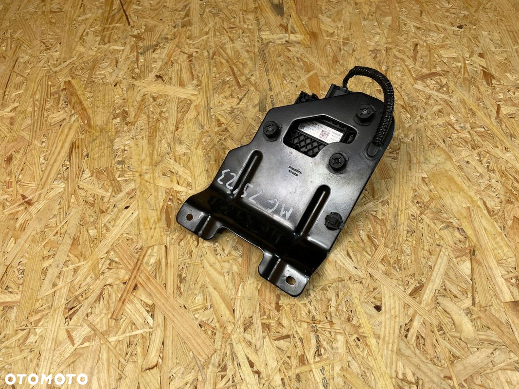 RADAR SENSOR DISTRONIC UCHWYT WTYCZKA MG ZS EV 11512779 10703728 2019- - 5