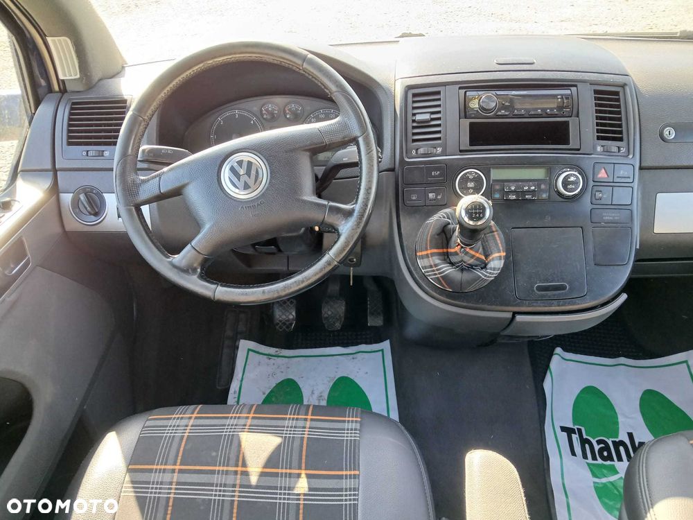 Volkswagen Multivan - 7