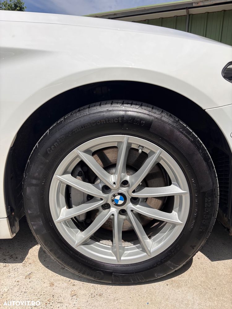 BMW 5 Series 2019 — imagine 18