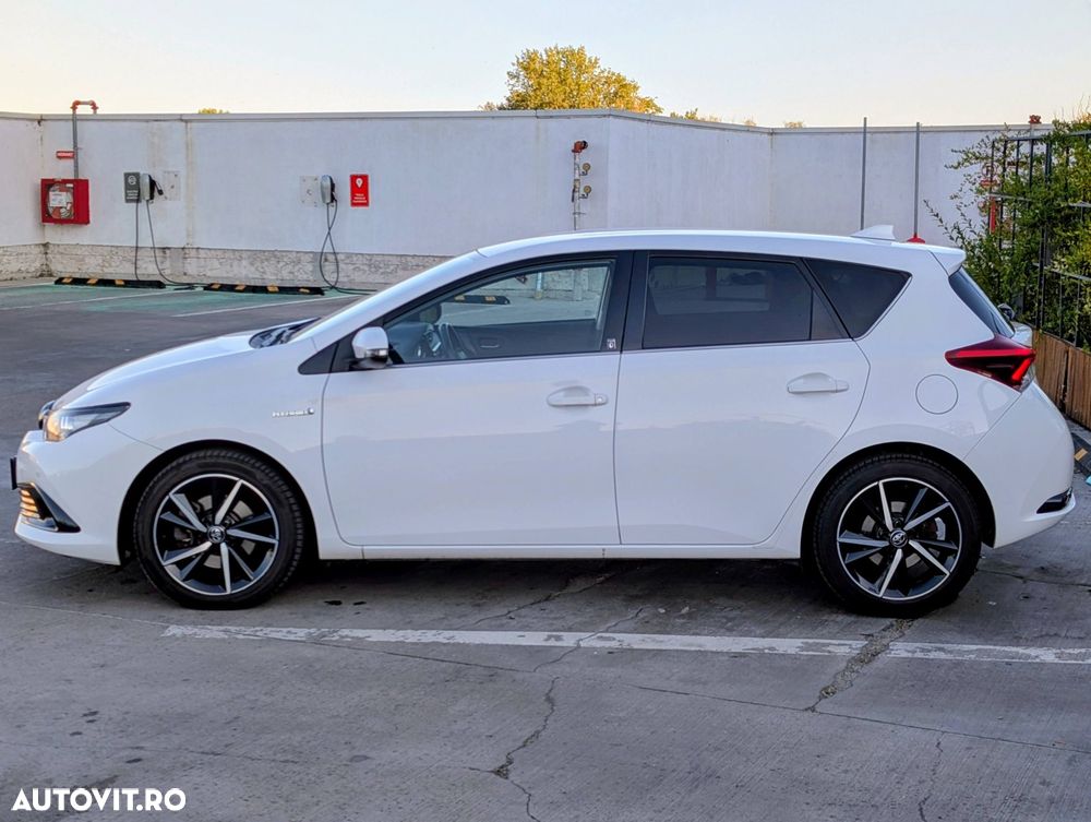 Toyota Auris 1.8 L VVT-i Sol - 4