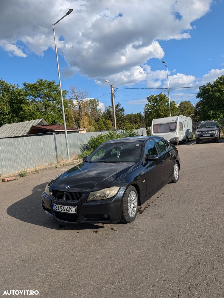 BMW Seria 3 318i - 5