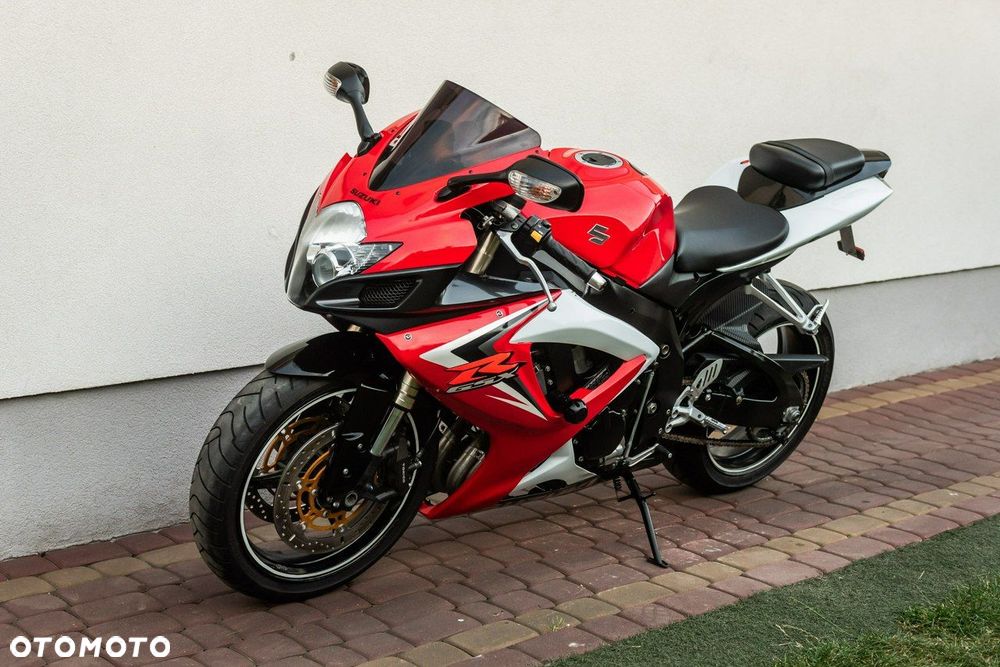 Suzuki GSX-R - 6