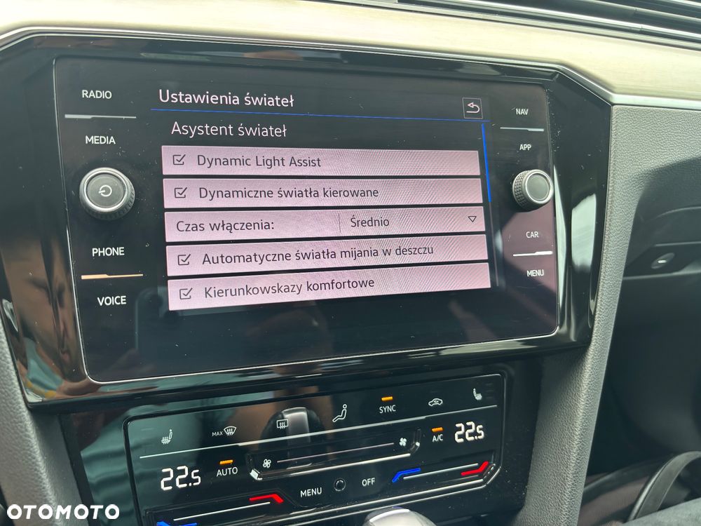 Volkswagen Passat 1.5 TSI EVO Elegance DSG - 33