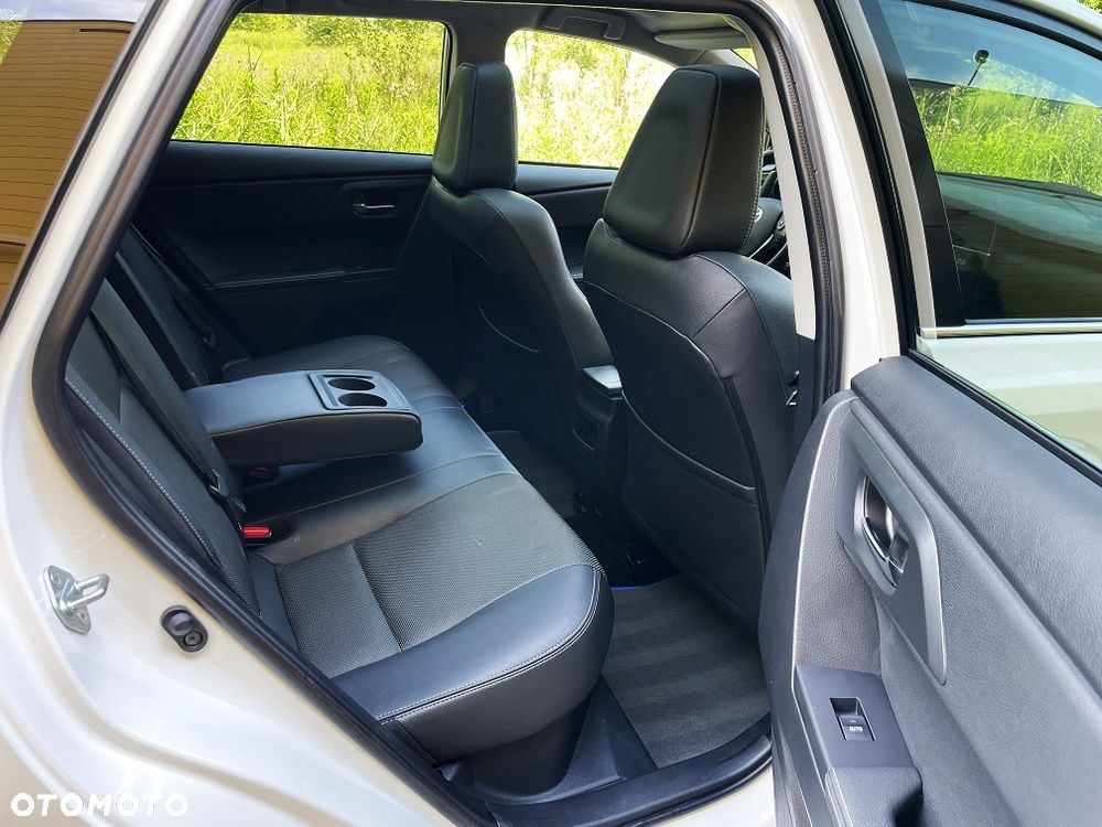 Toyota Auris 1.8 HSD Prestige NAVI - 18