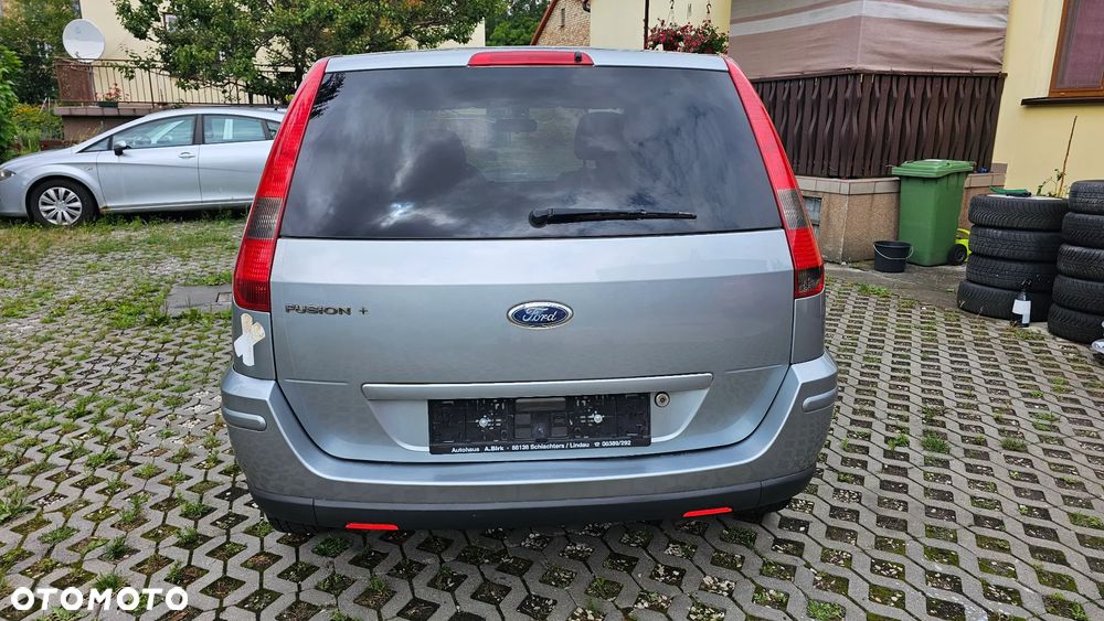 Ford Fusion 1.4 + - 7