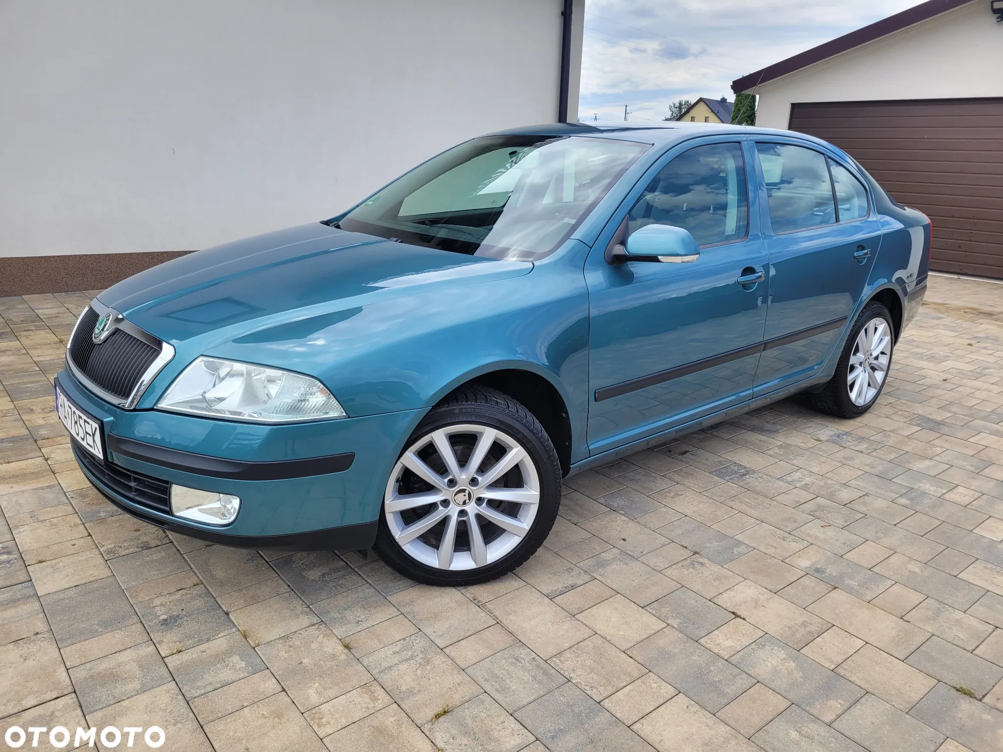 Skoda Octavia 1.6 Ambiente - 2