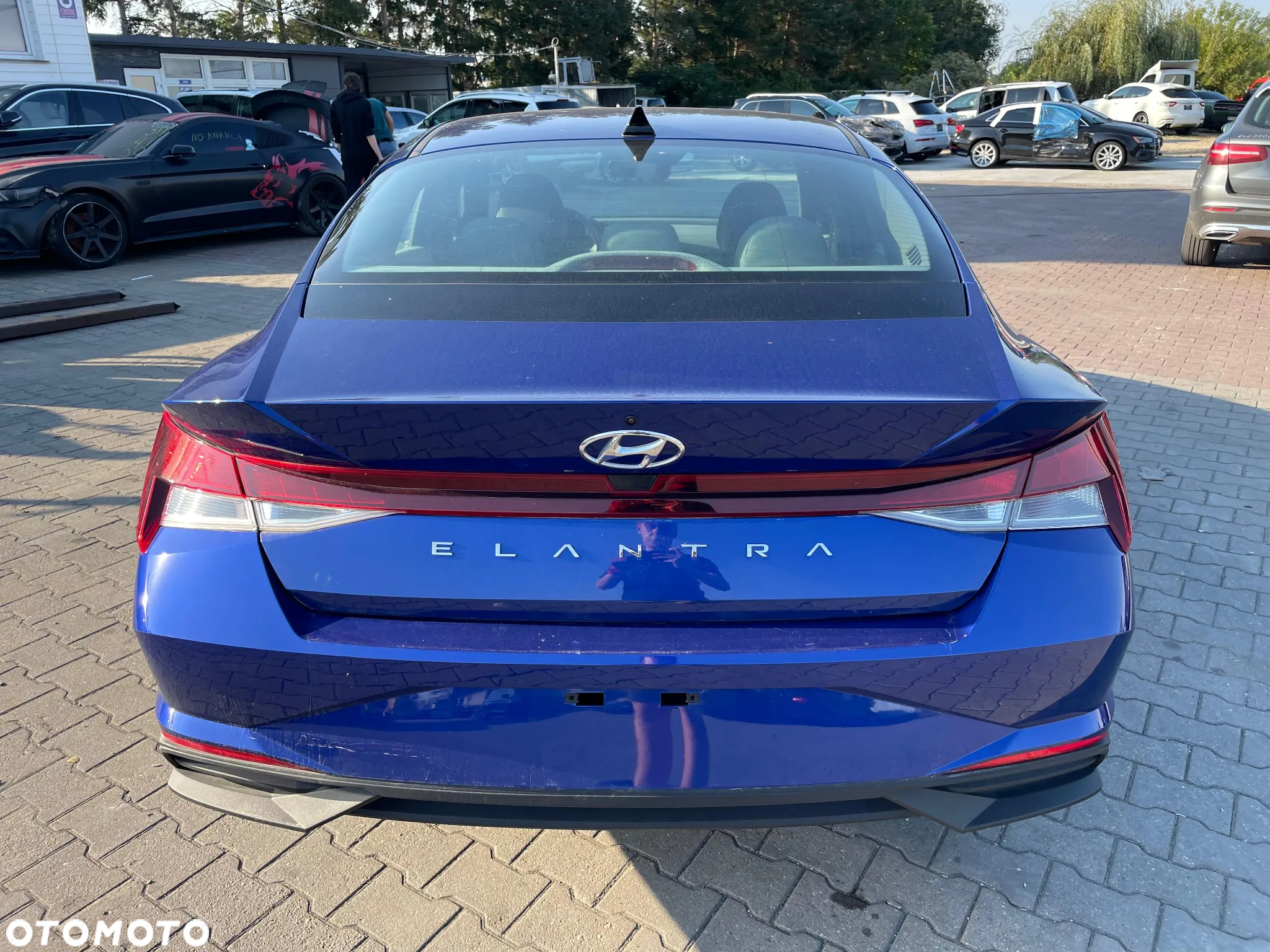 Hyundai Elantra - 7