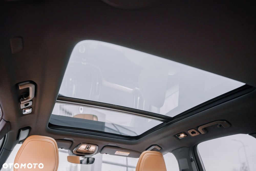 Volvo XC 60 T8 Plug-In Hybrid AWD Ultimate Dark - 13