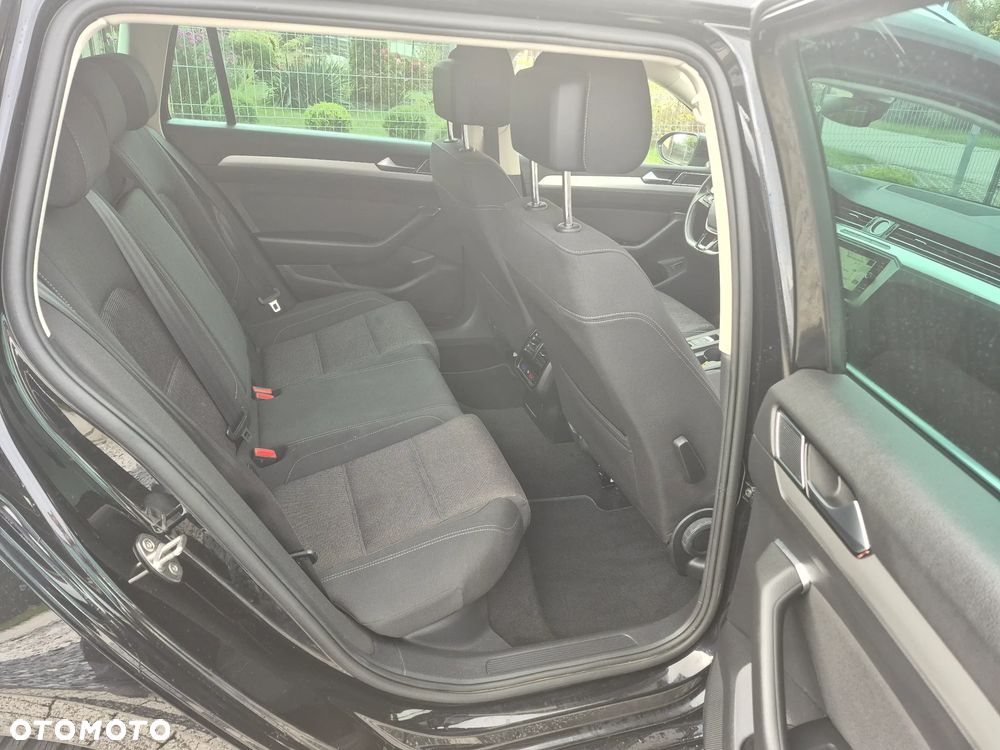 Volkswagen Passat 1.5 TSI OPF DSG Comfortline - 13