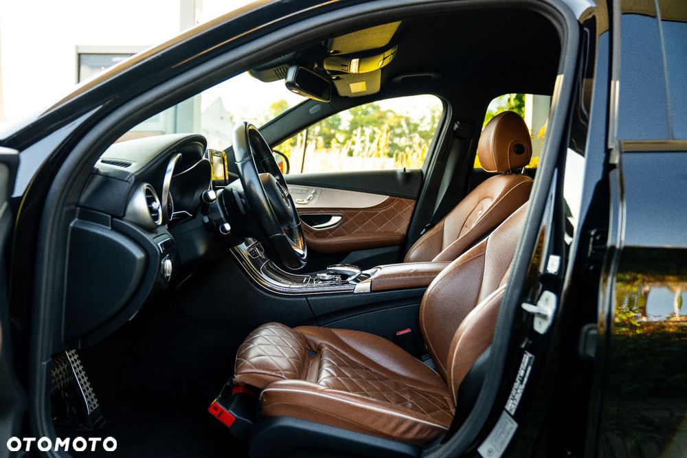 Mercedes-Benz Klasa C 450 AMG 4-Matic 7G-TRONIC - 16