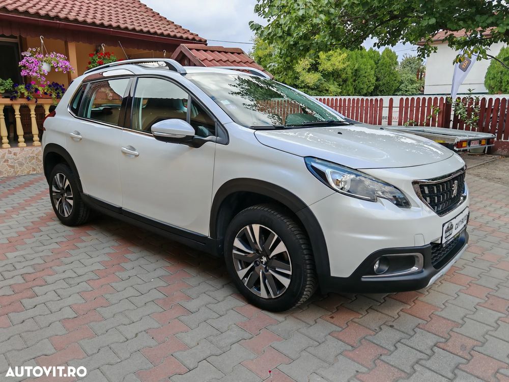 Peugeot 2008 1.2 L PureTech STT Allure - 5